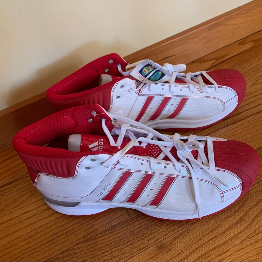Adidas Sneakers